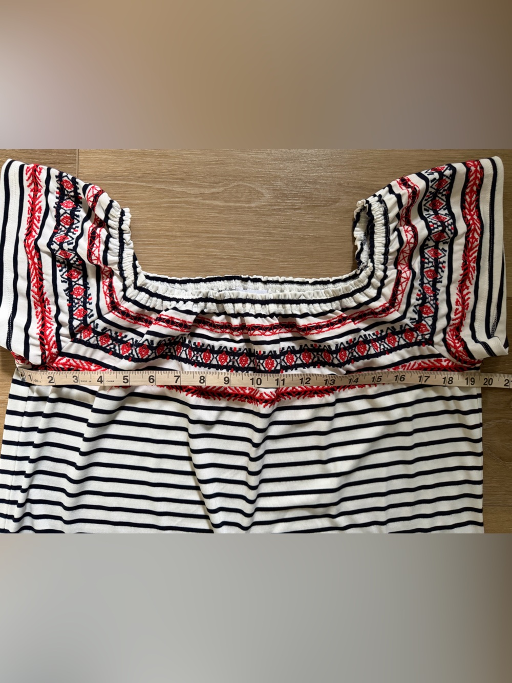 THML Mirah Off The Shoulder Embroidered Knit Top EUC